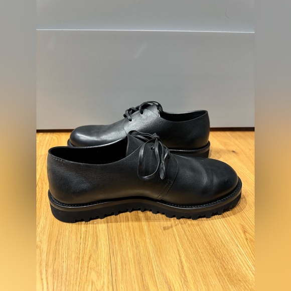 Giorgio Armani Dress Shoe - Black US9 - Picture 6 of 11